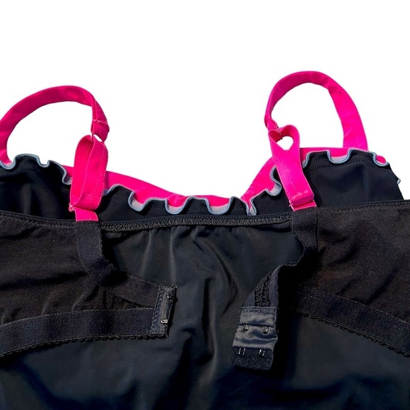 WOMEN’S Swimsuit Tankini Top Tankini Black with Fuchsia pink Size 10 - Picture 5 of 5
